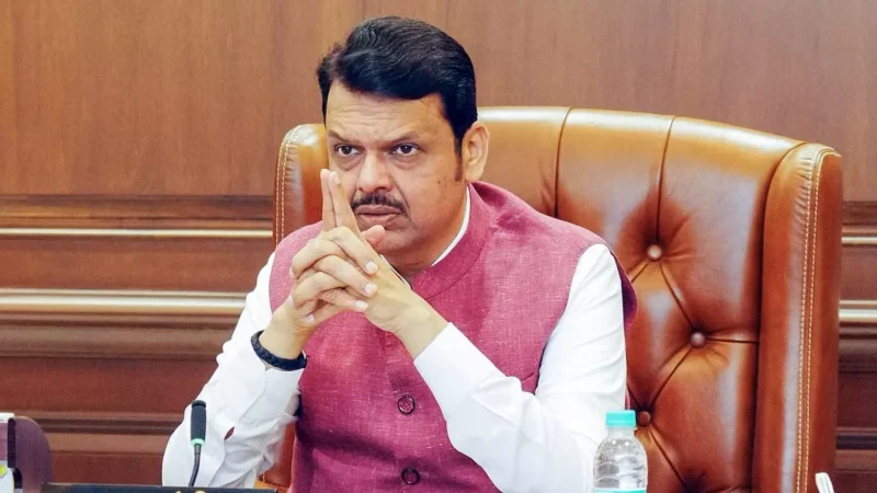 ठाणे में भाषा विवाद को लेकर हंगामा: हिंदी बोलने पर हमले के खिलाफ एमएनएस का प्रदर्शन, कई कार्यकर्ता हिरासत में; फडणवीस बोले- अनुमति नहीं ली थी