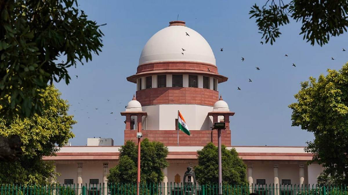 यूपी में कांवड़ यात्रा मार्ग के होटलों-ढाबों पर QR कोड होना जरूरी, योगी सरकार के आदेश पर सुप्रीम कोर्ट से कोई रोक नहीं
