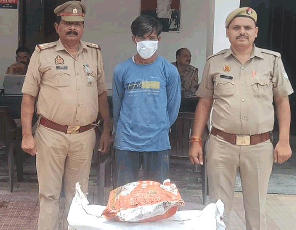 पुलिस ने किया अनाज गोदाम में चोरी की घटना का खुलासा