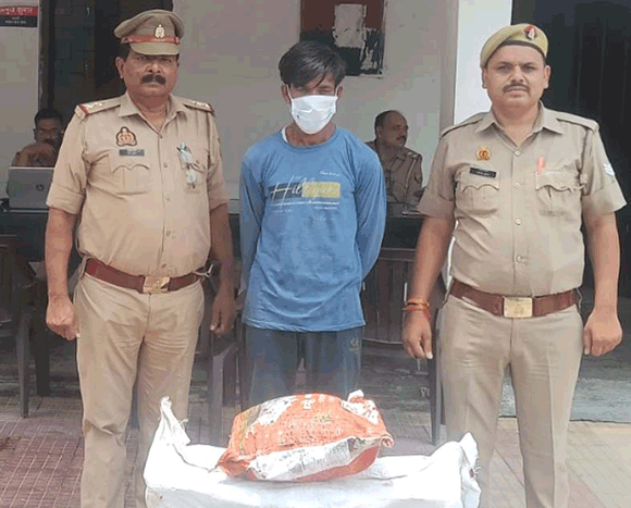 पुलिस ने किया अनाज गोदाम में चोरी की घटना का खुलासा