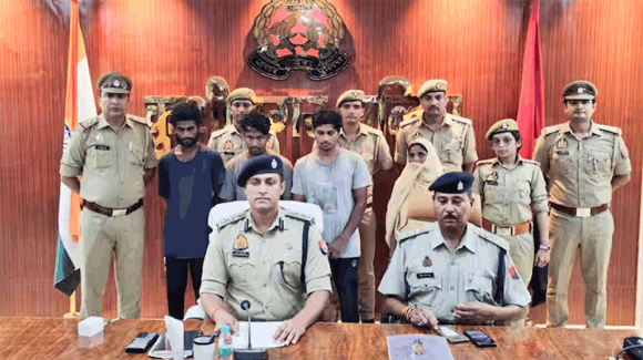 कुशीनगर में छांगुर जैसे गैंग का खुलासा, हिन्दू लड़कियों का धर्मांतरण और जिस्मफरोशी की साजिश, महिला समेत 4 गिरफ्तार