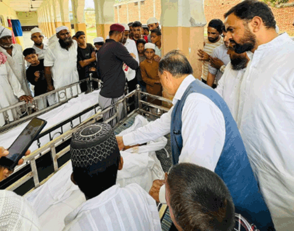 16 घंटे बाद मिले दोनों किशोरों के शव, गांव में पसरा मातम