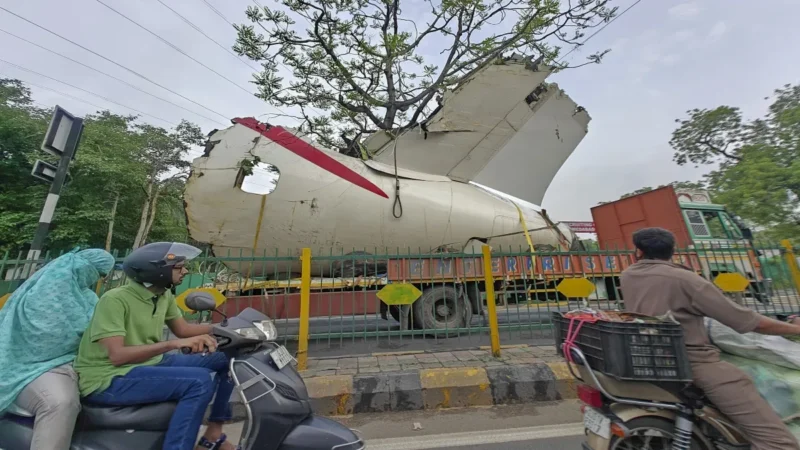 ‘विमान हादसे की कब तक आएगी ब्लैक बॉक्स की रिपोर्ट, क्यों बढ़ रहा हवाई किराया?’ सांसदों ने DGCA से पूछे तीखे सवाल