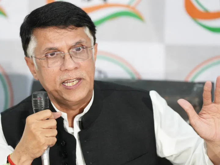खरगे पर बीजेपी के आरोप पर कांग्रेस का पलटवार, पवन खेड़ा बोले- यह घटिया मानसिकता