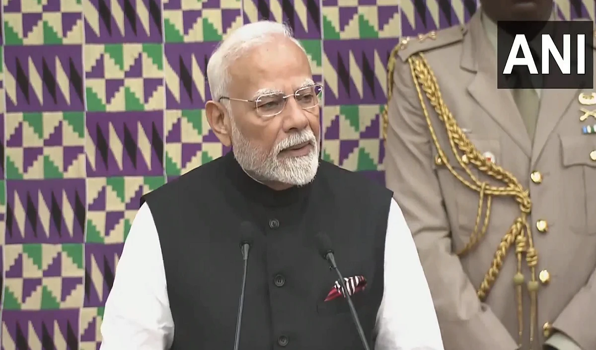 घाना की संसद में बोले PM मोदी, लोकतंत्र हमारे लिए सिस्टम नहीं, संस्कार है