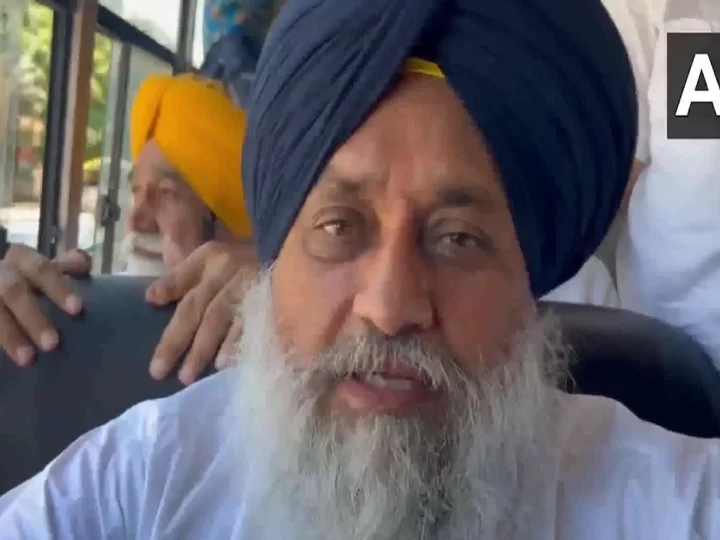 पंजाब पुलिस ने सुखबीर सिंह बादल को हिरासत में लिया, SAD प्रमुख बोले- केजरीवाल ने पंजाब पर कब्जा कर लिया है