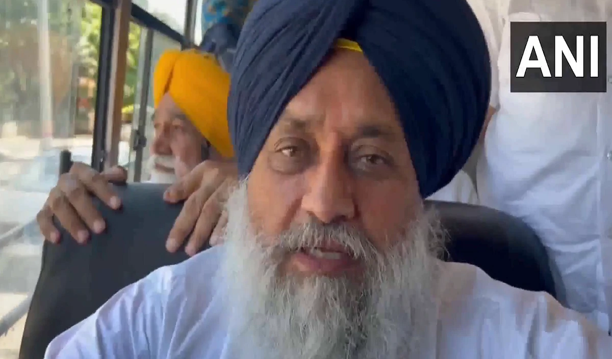 पंजाब पुलिस ने सुखबीर सिंह बादल को हिरासत में लिया, SAD प्रमुख बोले- केजरीवाल ने पंजाब पर कब्जा कर लिया है