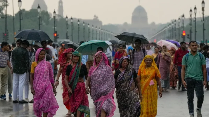 देशभर में फुल एक्टिव हुआ मॉनसून, दिल्ली समेत इन राज्यों में बारिश का येलो अलर्ट