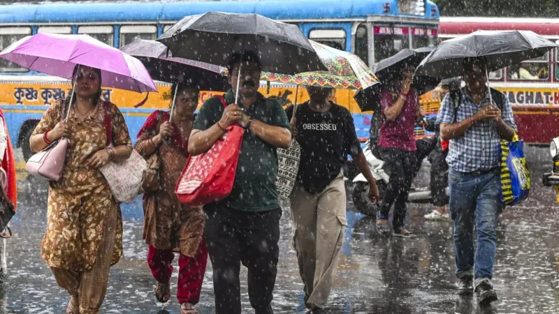 20 अगस्त का मौसमः आंधी-तूफान के साथ 20 से ज्यादा राज्यों में मूसलाधार बारिश की चेतावनी