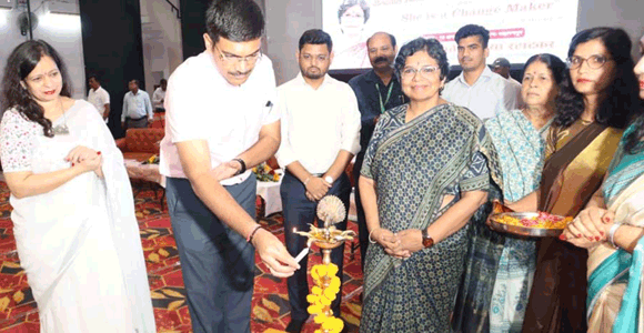 राष्ट्रीय महिला आयोग की अध्यक्ष ने महिला जनप्रतिनिधियों को राजनैतिक, आर्थिक एवं सामाजिक रूप से सशक्त होने के लिए किया प्रोत्साहित