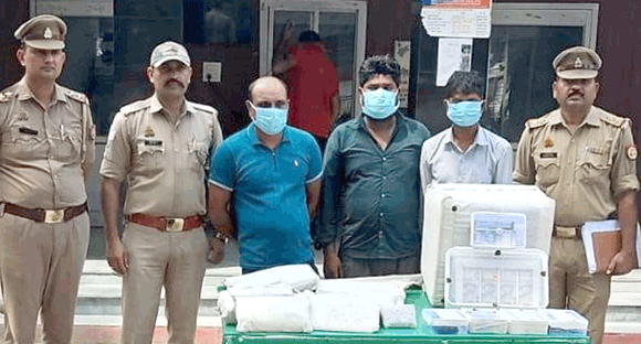 पुलिस ने दबोचे नकली नोट बनाने के सौदागर, तीन आरोपी गिरफ्तार