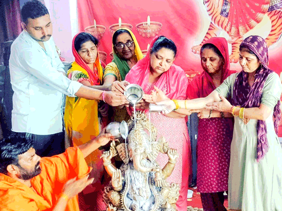 सभी विघ्नों को दूर करते हैं गणपति: कालेंद्रानंद