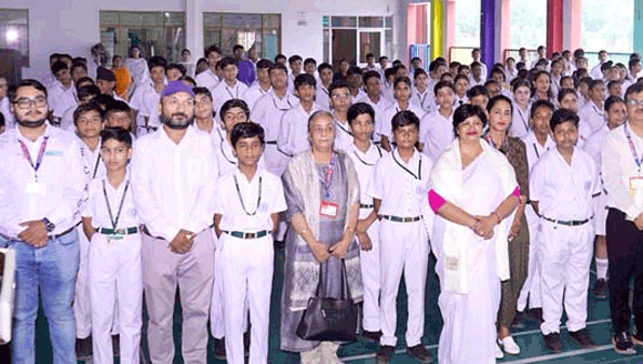 स्कूली बच्चों को दिलाई भ्रष्टाचार मुक्त भारत की शपथ