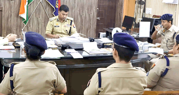 डीआईजी ने दिए नशे के विरुद्ध सख्त कार्रवाई के निर्देश
