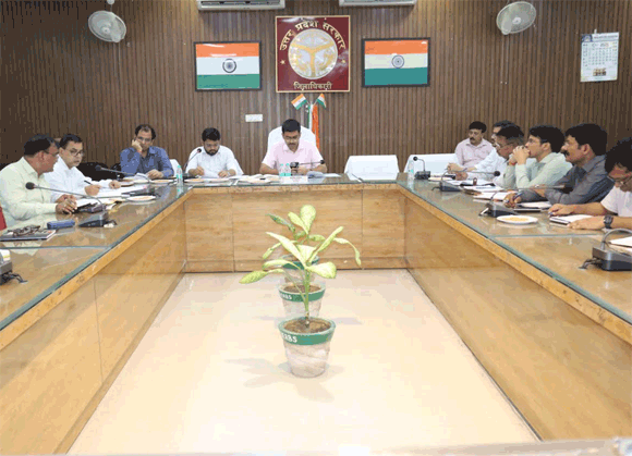 जिलाधिकारी ने की हर घर तिरंगा कार्यक्रम के क्रियान्वयन हेतु समिति की बैठक