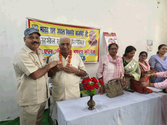 केएलजीएम इंटर कालेज मे आयोजित हुई ब्लाक स्तरीय कला प्रतियोगिता
