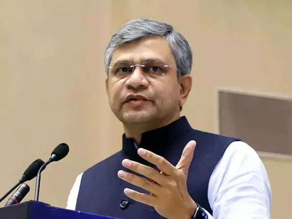 लखनऊ मेट्रो, सेमी कंडक्टर प्रोजेक्ट और हाइड्रोइलेक्ट्रिक प्रोजेक्ट… मोदी कैबिनेट की बैठक में लिए गए अहम फैसले