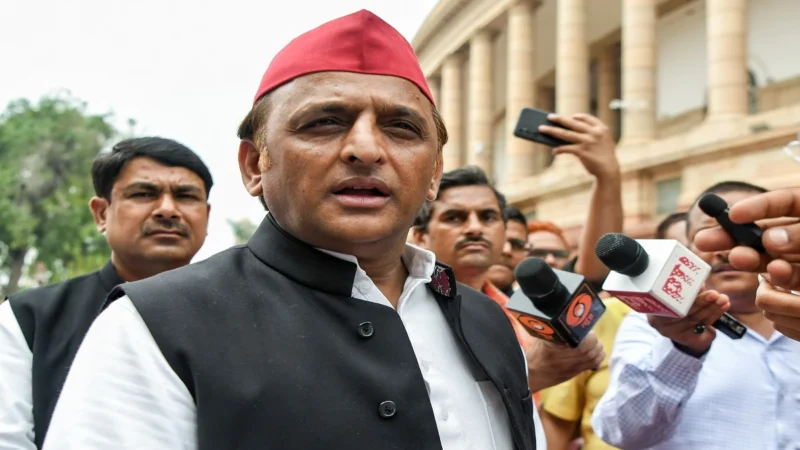 हर चीज़ का श्रेय लेने की कोशिश करती है भाजपा… अनुराग ठाकुर के हनुमान वाले बयान पर ऐसा क्यों बोले अखिलेश यादव