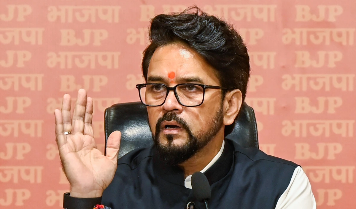 अनुराग ठाकुर के बयान पर मचा राजनीतिक घमासान, पूर्व केंद्रीय मंत्री ने कहा था- ‘हनुमान जी थे पहले अंतरिक्ष यात्री’
