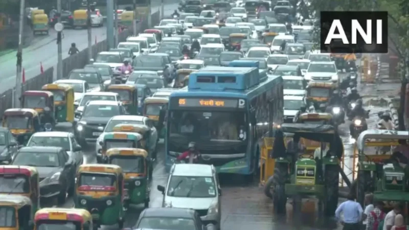 CJI गवई की बड़ी टिप्पणी, ‘दो घंटे की बारिश में लकवाग्रस्त हो जाती है दिल्ली’, जानें क्यों कहा ऐसा