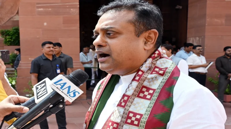 संबित पात्रा का आरोप, घुसपैठियों को बचाने में जुटी कांग्रेस