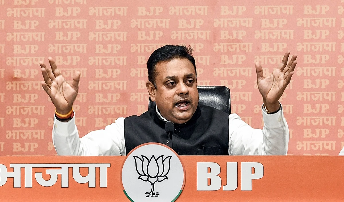तेजस्वी यादव की ‘डबल पहचान’ पर बवाल, संबित पात्रा बोले- यह जघन्य अपराध!