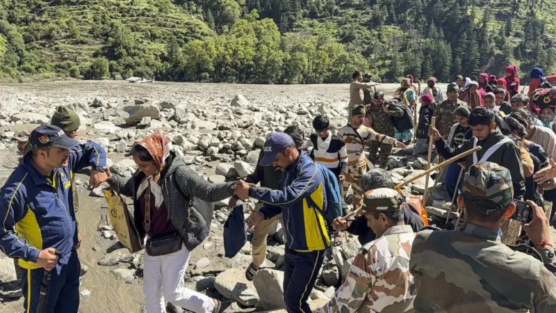 उत्तरकाशी के धराली और हर्षिल में चौथे दिन भी रेस्क्यू ऑपरेशन जारी, सीएम धामी खुद कर रहे निगरानी