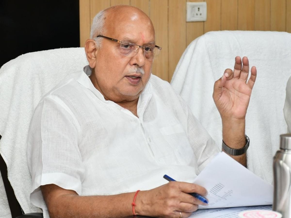 योगी के मंत्री बोले- ‘अखिलेश अब मुंगेरीलाल के सपने देखना बंद करें, कभी नहीं आएगी उनकी सरकार’