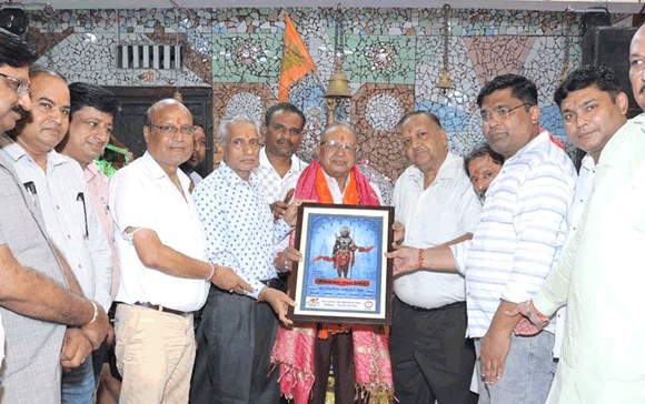 मंत्रोच्चारण-पूजन के साथ किया गया रिहर्सल उद्घाटन