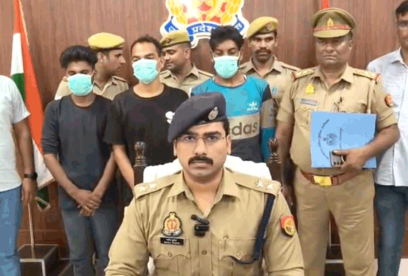 देहात कोतवाली पुलिस व स्वाट/सर्विलांस टीम ने तीन शातिर चोर किए गिरफ्तार