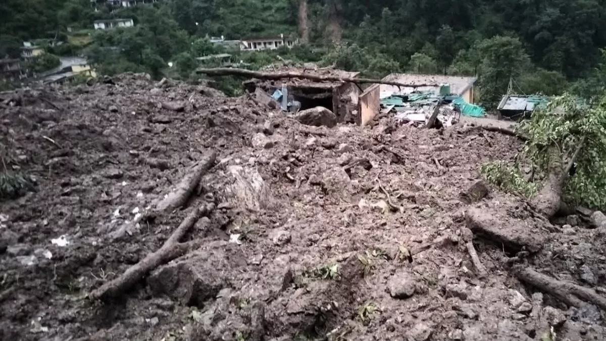 उत्तराखंड में फिर तबाही! अब चमोली में बादल फटा, 5 लोग लापता; बचाव अभियान जारी