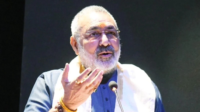 पीएम मोदी और उनकी मां के AI वीडियो पर बवाल, गिरिराज सिंह बोले- ‘नेहरू-माउंटबेटन का भी..’