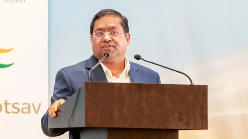 ट्रंप के दवाओं पर 100 परसेंट टैरिफ को लेकर विदेश मंत्रालय का पहला रिएक्शन, ‘कल नोटिस मिला, अब…’