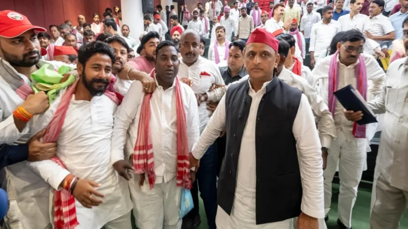 सपा के राष्ट्रीय अध्यक्ष अखिलेश यादव ने ABVP पर कसा तंज, ओपी राजभर मामले पर भी बोले