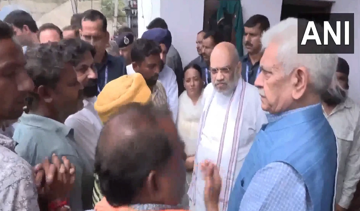 जम्मू में बाढ़ से मची तबाही, केंद्रीय गृह मंत्री अमित शाह ने ग्राउंड जीरो पर पहुंचकर हालात का किया आकलन