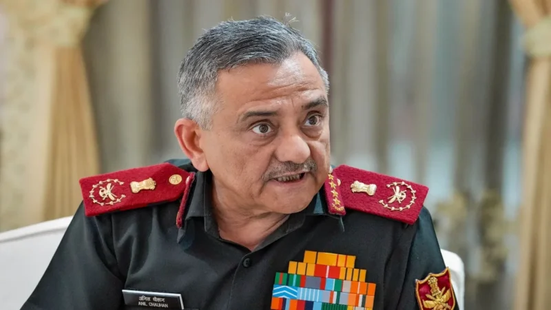 ‘चीन भारत के लिए सबसे बड़ी चुनौती और ये आगे भी रहेगी’, भारत के सीमा विवाद पर CDS अनिल चौहान का बड़ा बयान