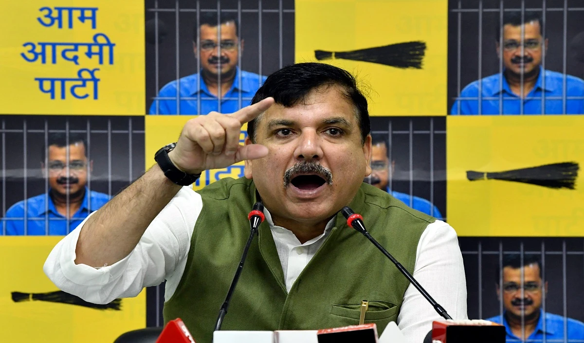 श्रीनगर में संजय सिंह नजरबंद! फारूक से मिलने से रोका: केजरीवाल बोले- ये तानाशाही!