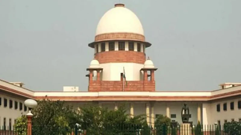 एयर इंडिया प्लेन क्रैश मामला: SC ने केंद्र सरकार, DGCA और इन्वेस्टिगेशन ब्यूरो से मांगा जवाब, रिपोर्ट पर नाराजगी जताई