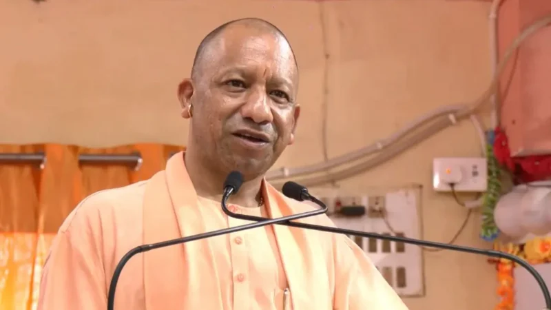 पाकिस्तान को लेकर CM योगी की भविष्यवाणी, बोले- ‘बहुत जल्द खत्म होने वाला है वजूद’