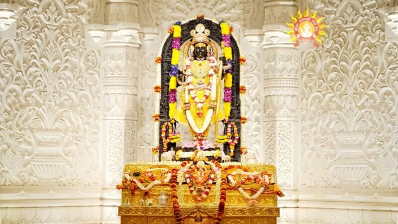 रामलला के दर्शन करने पहुंचे मुस्लिम दंपती शेर अली और शायरा बानो, CM योगी की दिल खोलकर की तारीफ