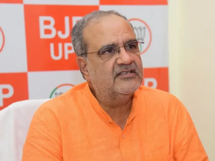 भूपेंद्र चौधरी की सपा चीफ को दो टूक, कहा- चवन्नी वाले बयान पर माफी मांगे अखिलेश