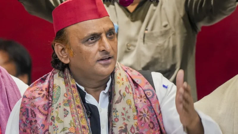 यूपी के पूर्व मुख्यमंत्री अखिलेश यादव का फेसबुक अकाउंट निलंबित, सपा ने सरकार पर लगाया साजिश रचने का आरोप