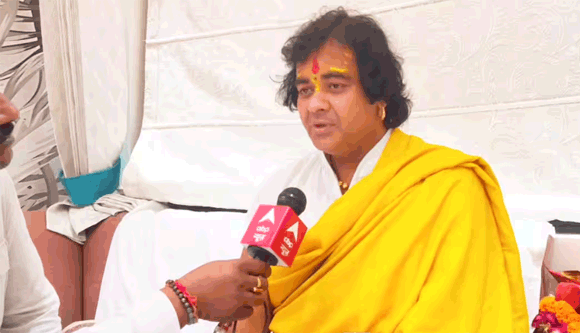 चिन्मयानंद बापू ने अखिलेश यादव को बताया भ्रमित और चालबाज, कहा- ऐसे नेताओं से रहें सतर्क