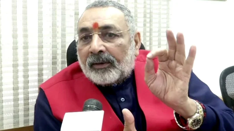 बिहार में नीतीश ही NDA के CM चेहरा, गिरिराज बोले- महागठबंधन में फूट, लालू चिंतित