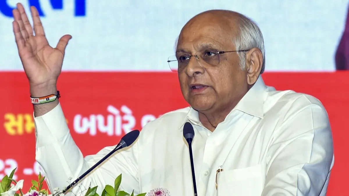 गुजरात में भाजपा के सभी मंत्रियों ने दे दिया इस्तीफा, जानें क्यों लिया गया ये फैसला