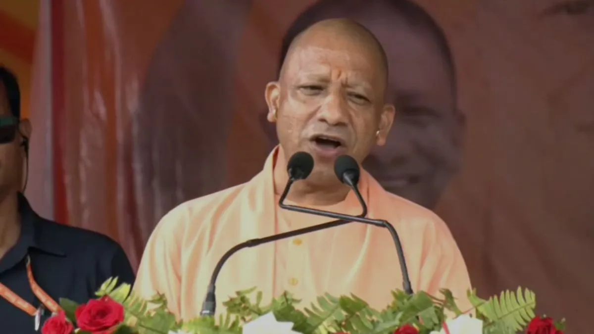 ‘अब यूपी में दंगा नहीं, सब चंगा है’, सिवान में बोले योगी आदित्यनाथ, आरजेडी और कांग्रेस पर जमकर बरसे