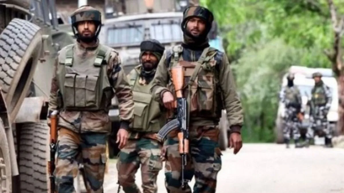 जम्मू-कश्मीरः कुपवाड़ा में LoC पर संदिग्ध गतिविधि देखे जाने के बाद गोलीबारी, तलाशी अभियान जारी