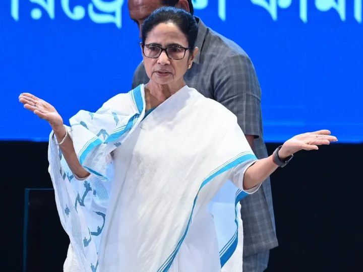 ममता के कालीघाट ऑफिस पहुंची सीआईडी टीम, पूर्व टीएमसी विधायक सब्यसाची दत्ता को आठ दिन की पुलिस कस्टडी