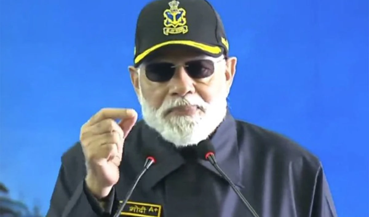 प्रधानमंत्री मोदी ने INS विक्रांत पर जवानों संग मनाई दिवाली, कहा- यह भारत की आत्मनिर्भरता और शक्ति का प्रतीक