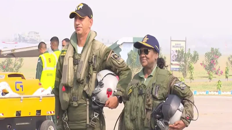 ऑपरेशन सिंदूर में जिस राफेल से भारत ने पाकिस्तान को धो डाला था, उसी में राष्ट्रपति द्रौपदी मुर्मू ने भरी उड़ान